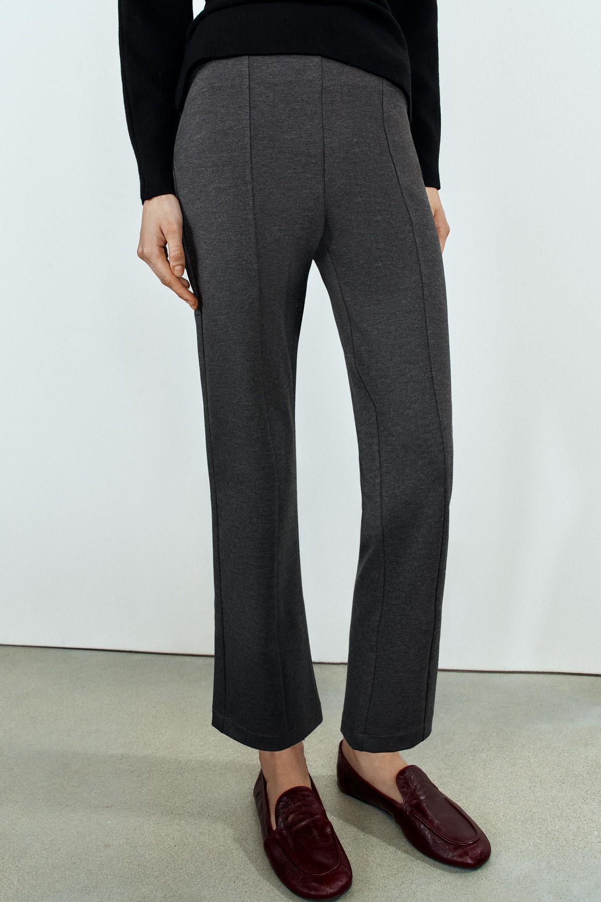 자라 핀턱 플레어 레깅스 5039/699/807 ANTHRACITE GREY