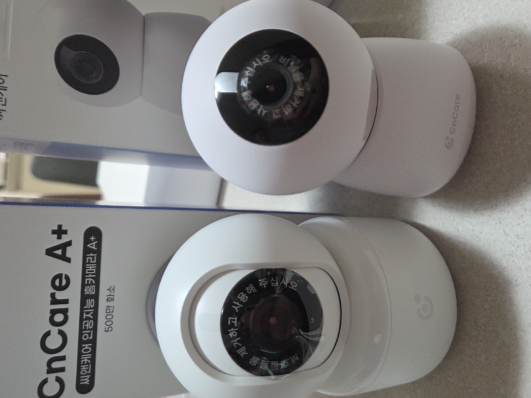 [1+1 교차구성] 홈캠 400만화소 & A+ 500만화소 국산서버홈캠 가정용CCTV 홈카메라 아기 강아지 리뷰