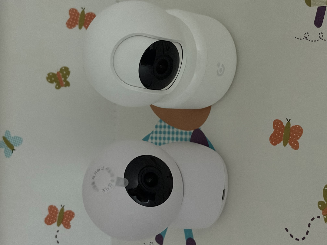 [1+1 교차구성] 홈캠 400만화소 & A+ 500만화소 국산서버홈캠 가정용CCTV 홈카메라 아기 강아지 리뷰