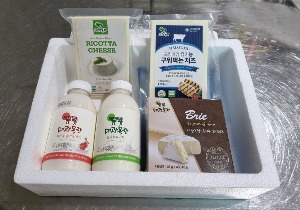 [대광목장] 유기농 유제품 세트 (유기농 요거트 500ml1병 ,유기농 딸기요거트 500ml 1병 ,유기농 구워먹는치즈 180g 1팩,유기농 리코타치즈 180g 1팩 , 유기농 브리치즈 140g 1팩)